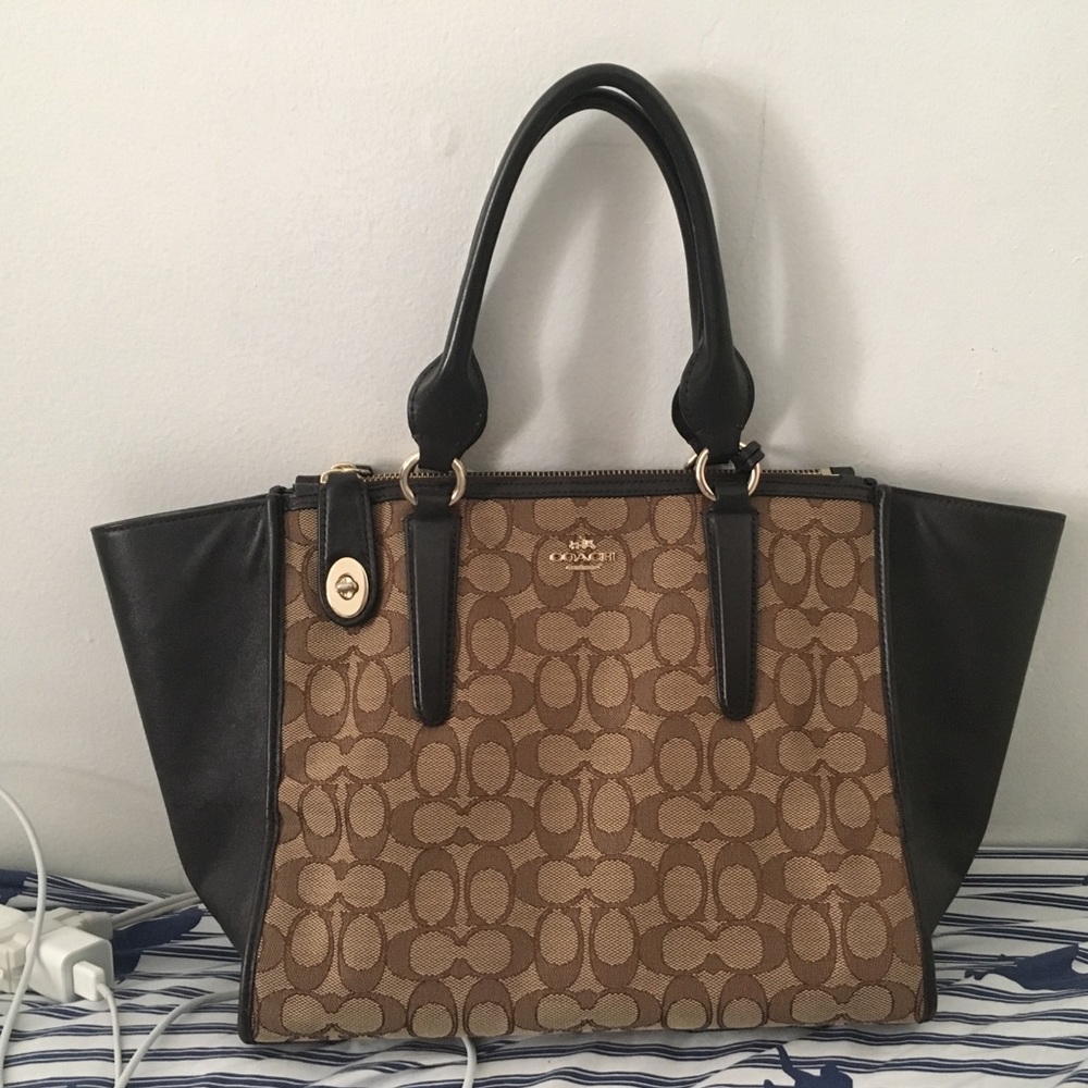 Coach tote handbag slightly use